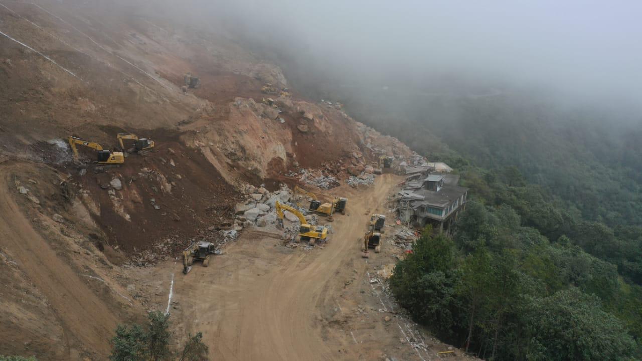 Primera etapa de recuperación de autopista Acatzingo-Ciudad Mendoza registra avance del 82 por ciento