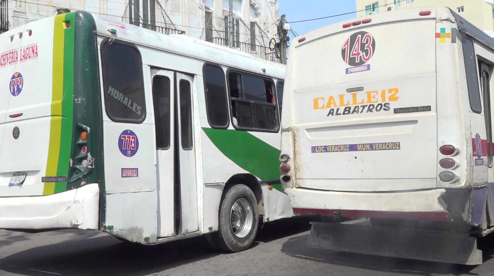 Vuelven a circular urbanos luego de un día de suspensión en Veracruz puerto
