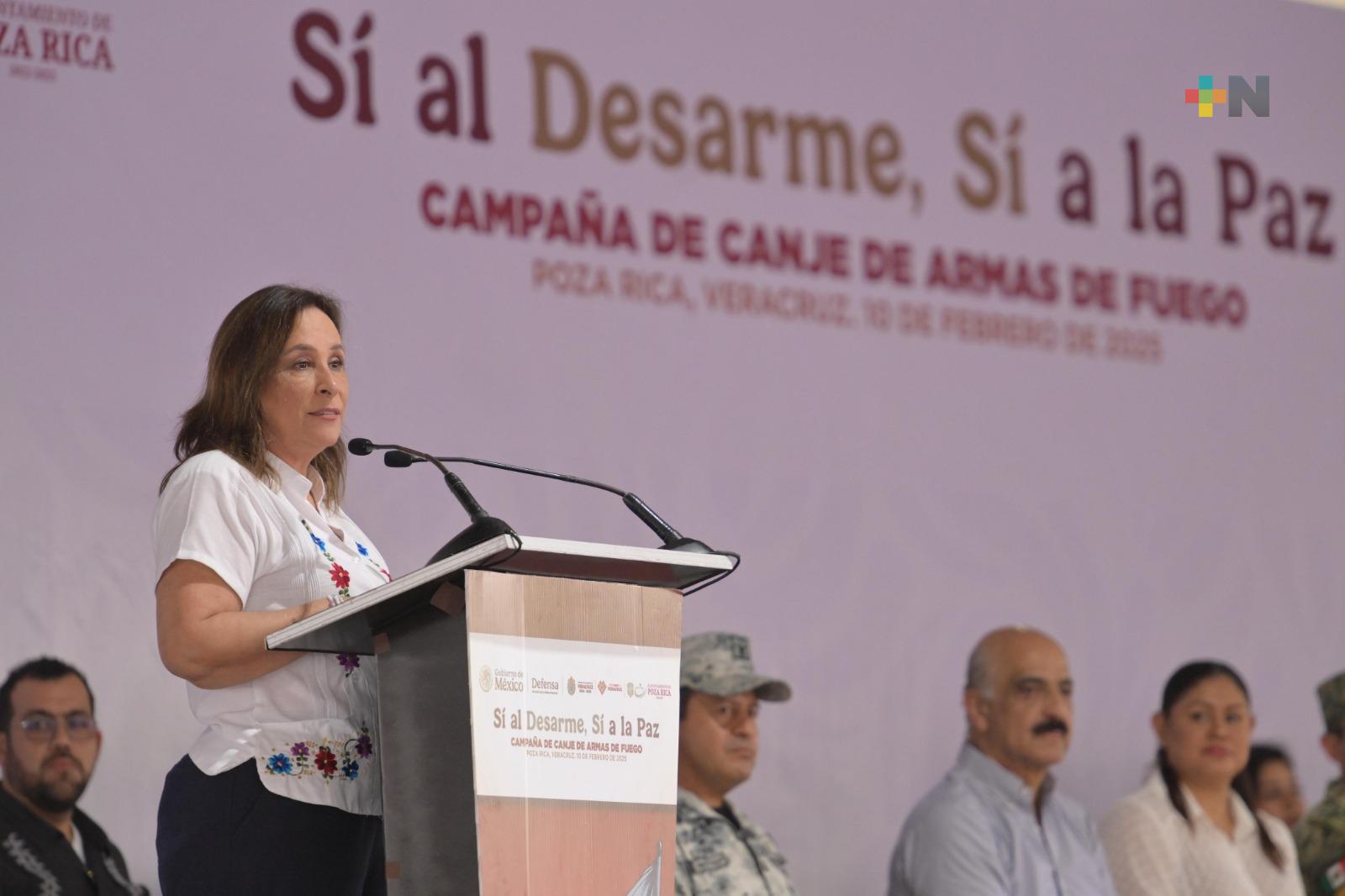 Rocío Nahle da banderazo a campaña «Sí al desarme, sí a la paz» en Poza Rica