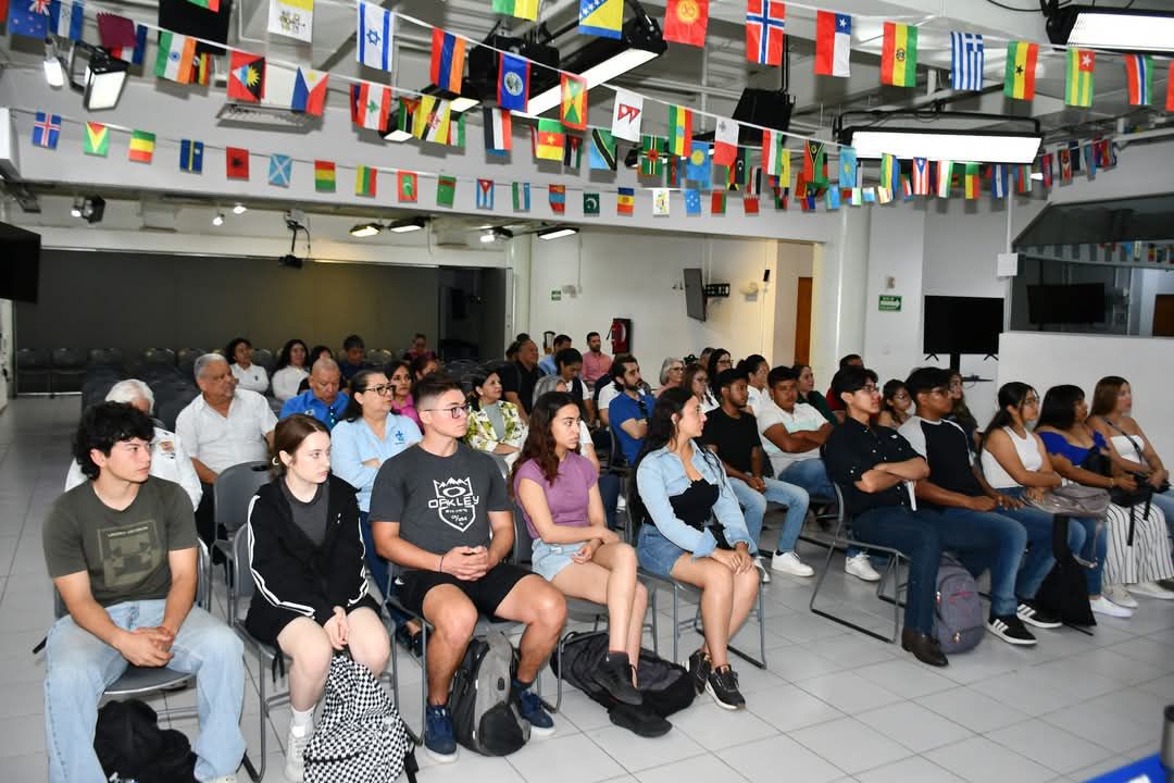 UV región Veracruz recibe estudiantes nacionales y extranjeros