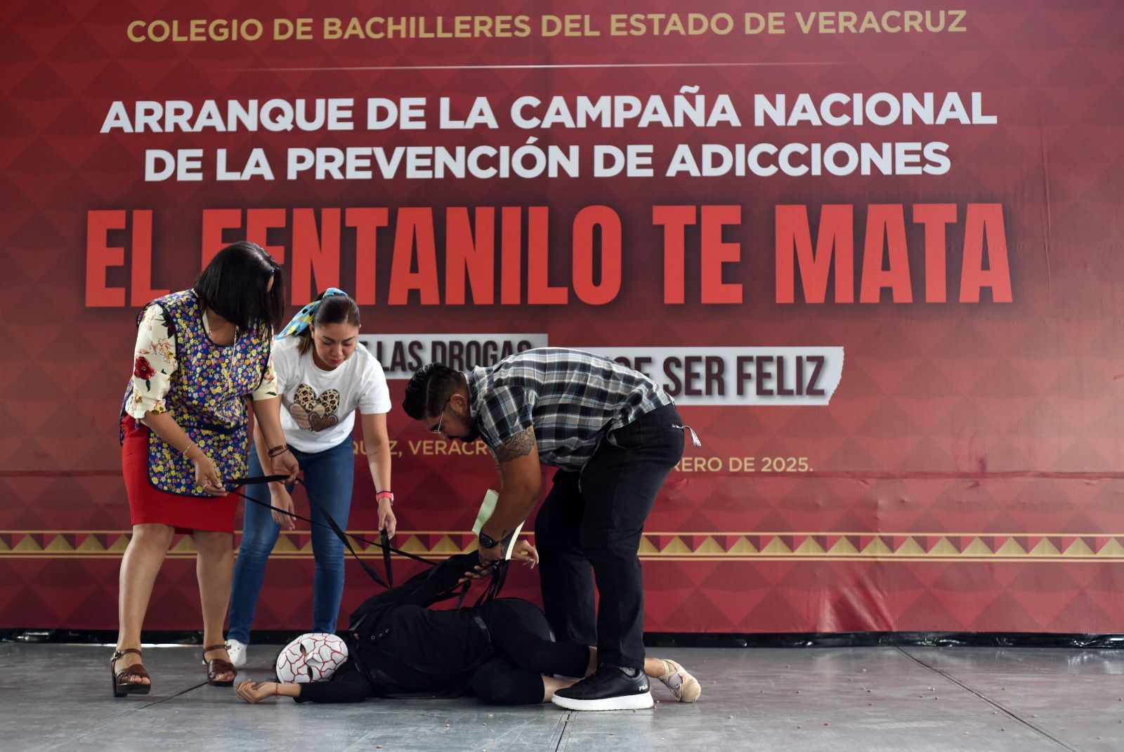Informan a estudiantes del Cobaev como prevenir consumo de fentanilo