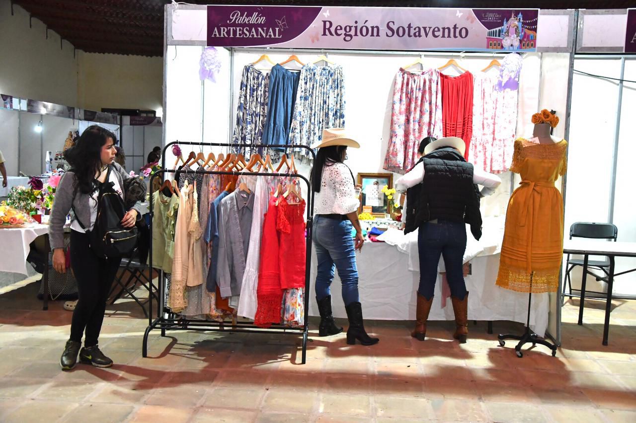 Foro Cultural del Sotavento: exposiciones editoriales, muestra artesanal y gastronomía tradicional