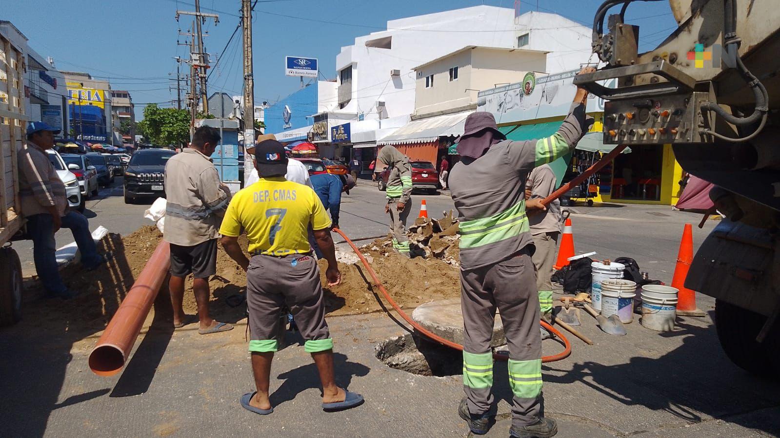 Rehabilitan en Coatza sistema de tubería de agua potable; demanda recurrente de la población