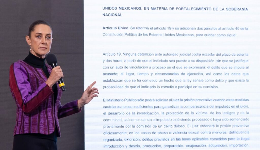 Sheinbaum envía iniciativa contra injerencismo y trasiego de drogas desde EUA