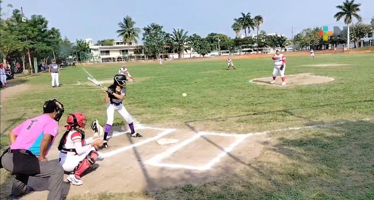 En softbol, Poza Rica gana cuatro medallas en selectivo estatal rumbo a Juegos Nacionales Conade