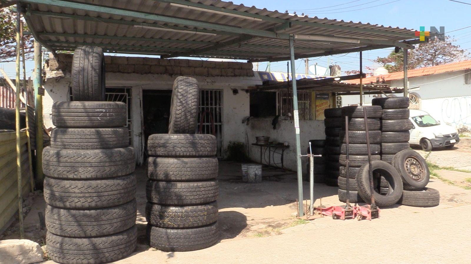 Baches aumentan el trabajo en talacherías del municipio de Veracruz