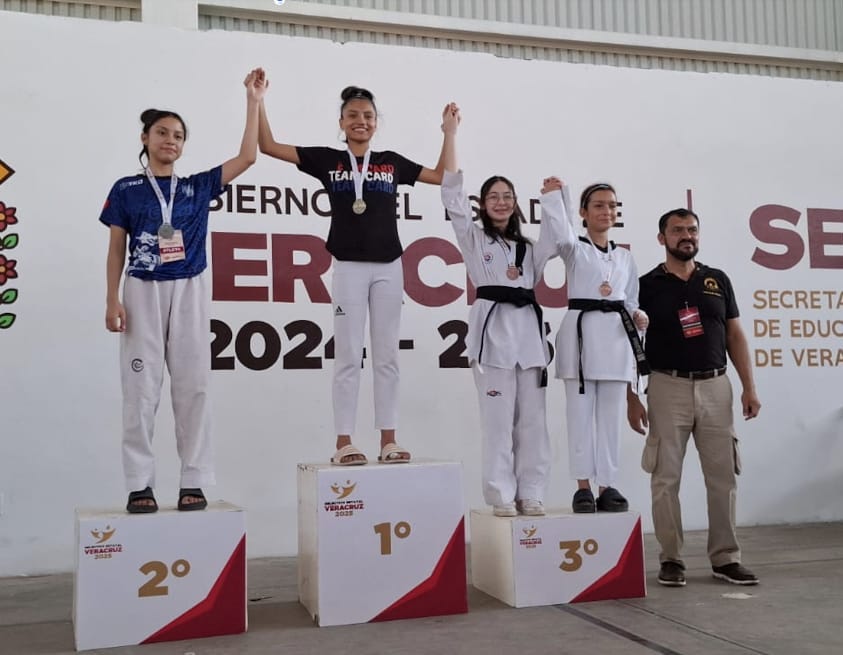 Emoción y duelos de alto nivel en el segundo día de taekwondo