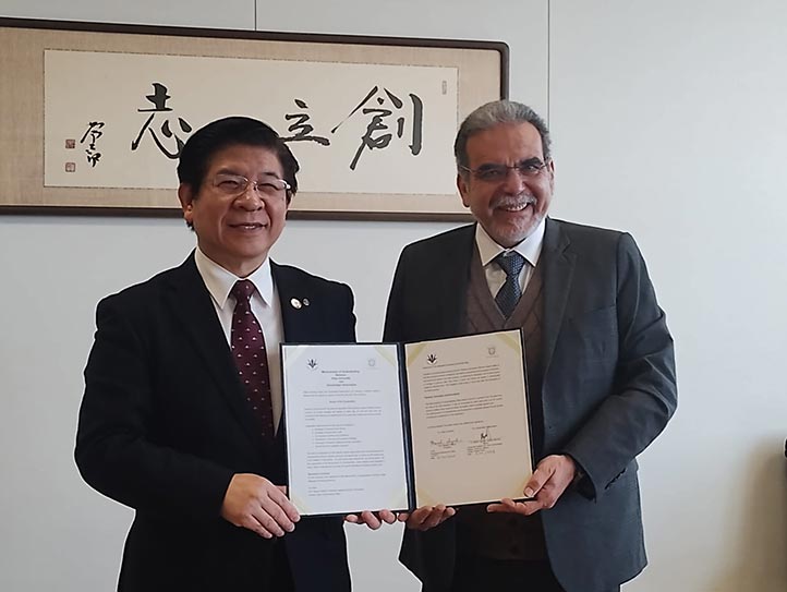 UV firmó convenios académicos con cuatro universidades japonesas