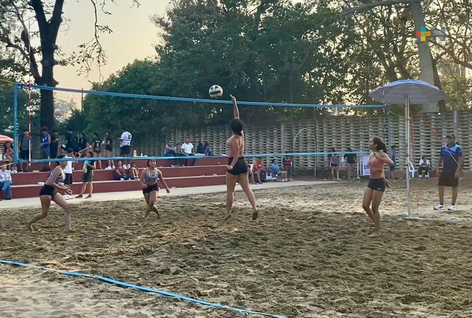 Se lleva a cabo eliminatoria regional de Voleibol de Playa de Juegos Conade