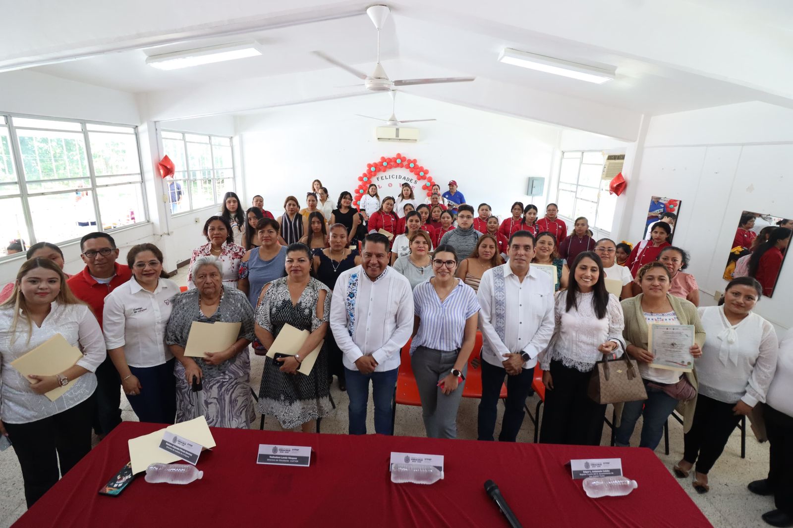 Gobierno de Veracruz refuerza capacitación y empleo en Los Tuxtlas