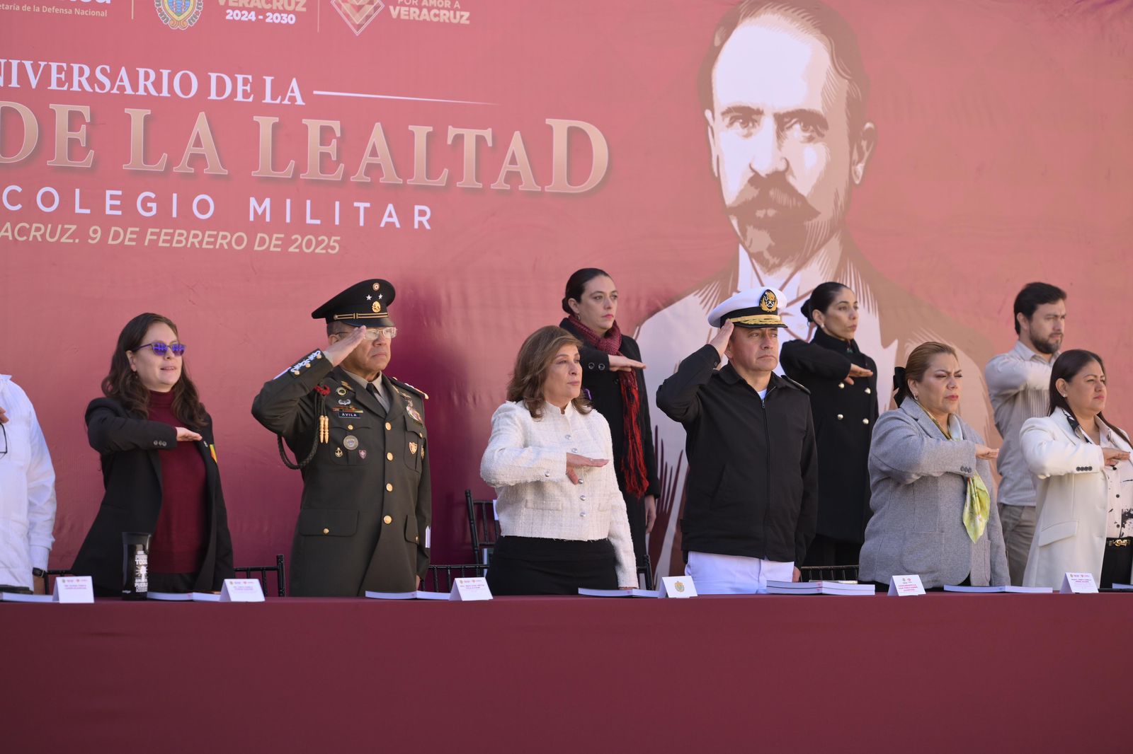 Las Fuerzas Armadas, pilares del desarrollo nacional: gobernadora Rocío Nahle