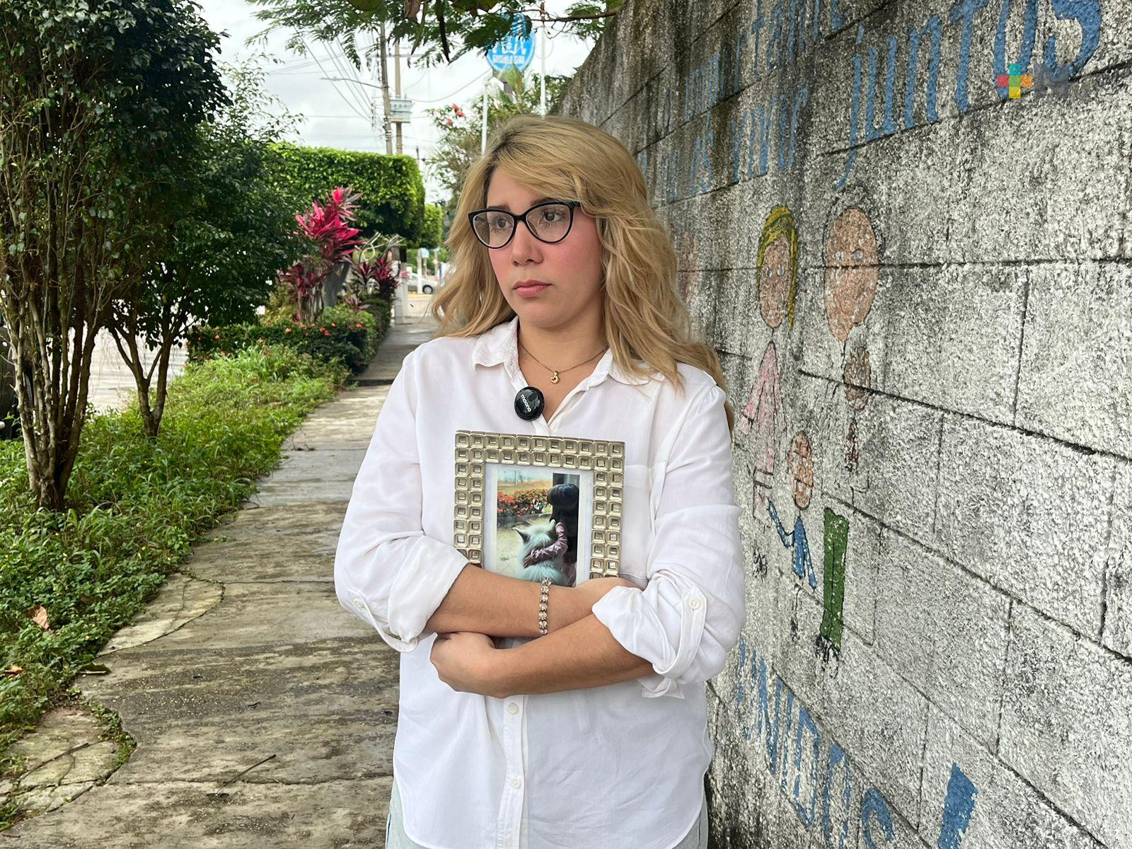 Carolina pide ayuda para recuperar a su hija