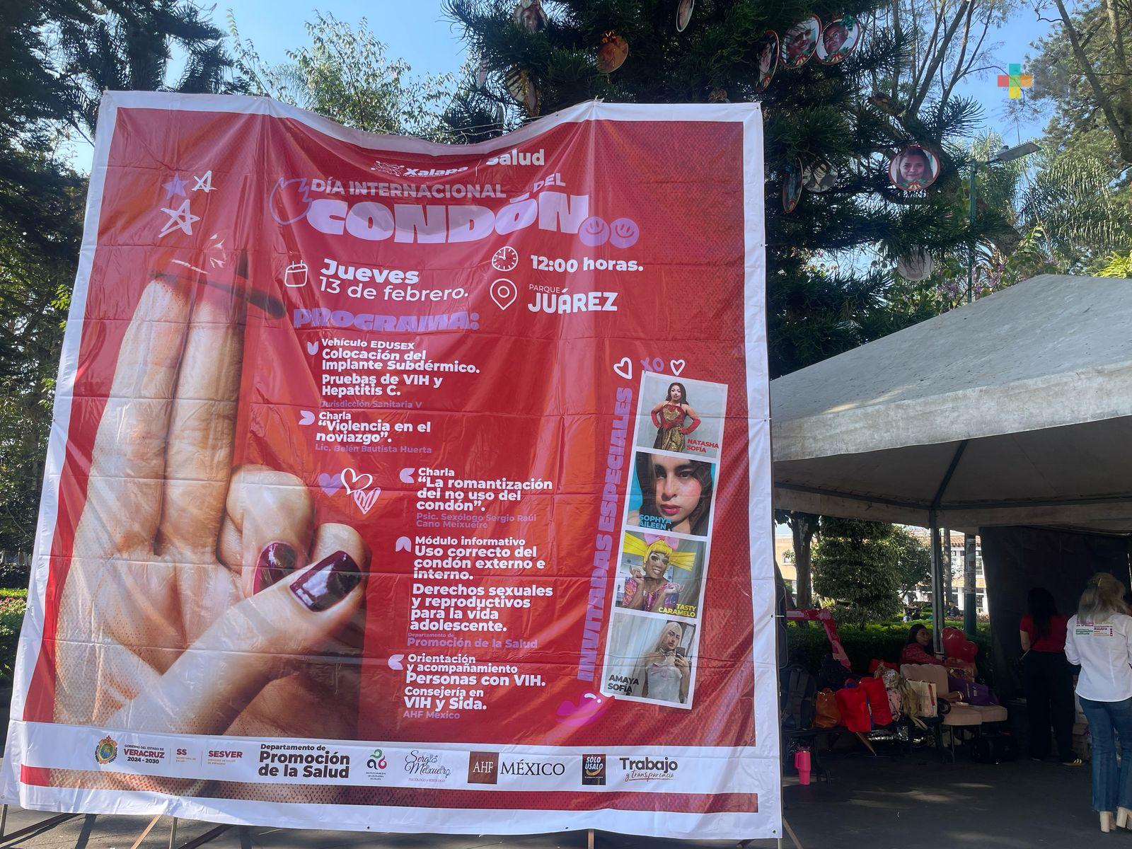 Celebran Día Internacional del Condón en parque Juárez