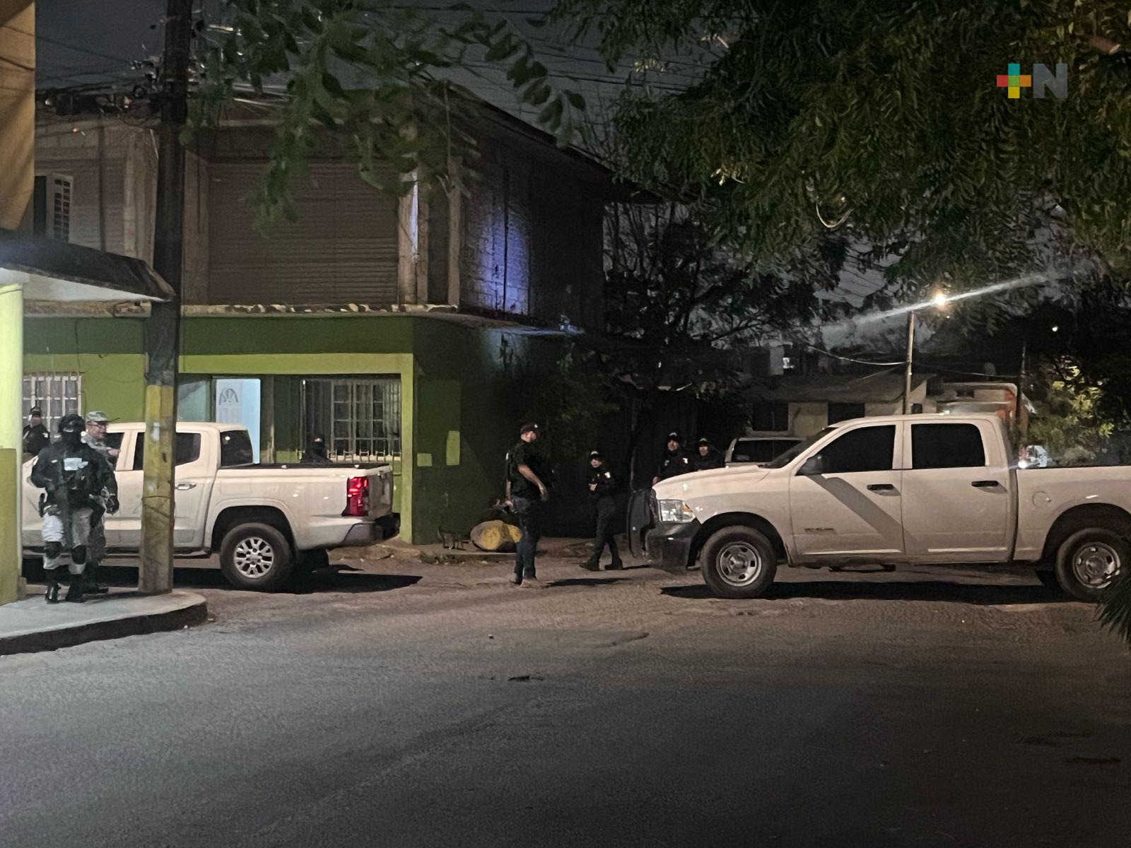 En operativo detienen a ocho personas y aseguran droga en colonia Tarimoya de Veracruz