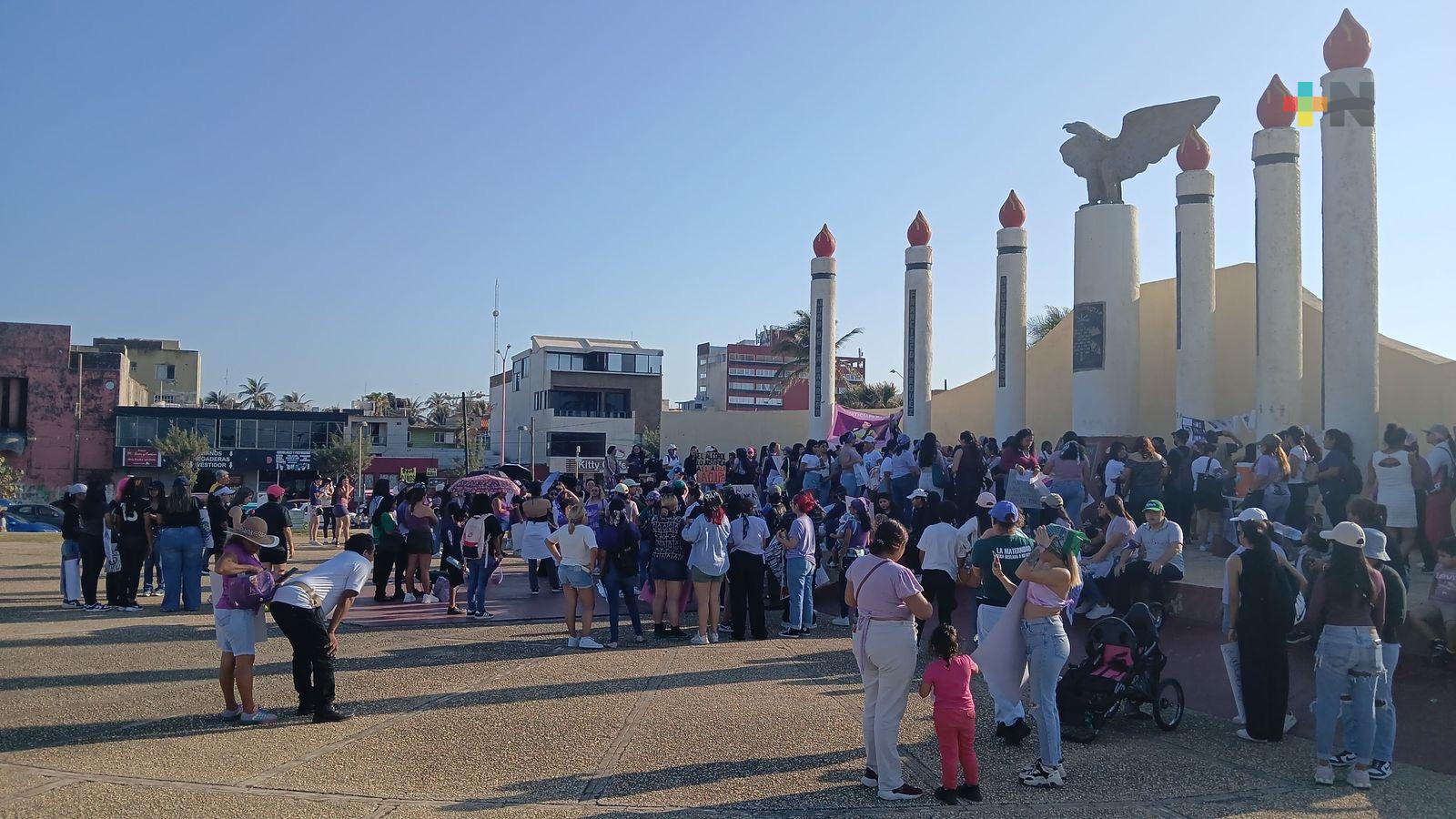En el sur de Veracruz, mujeres se manifiestan en el 8M