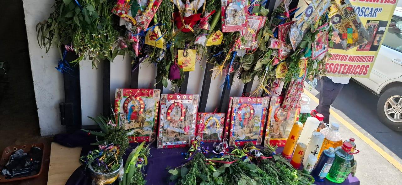 Amuletos, lociones y plantas para alejar malas vibras muy demandados este primer viernes de marzo
