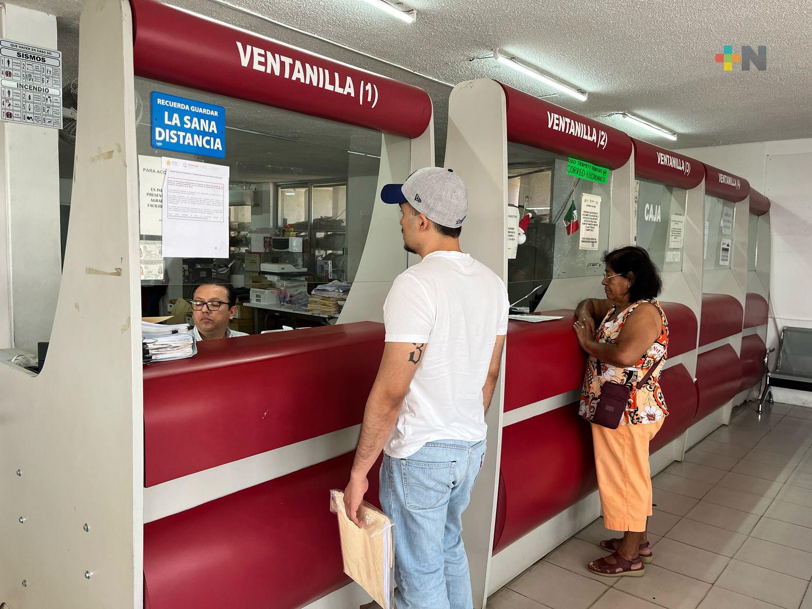 Contribuyentes de Mina, satisfechos con descuentos que aplica gobierno estatal
