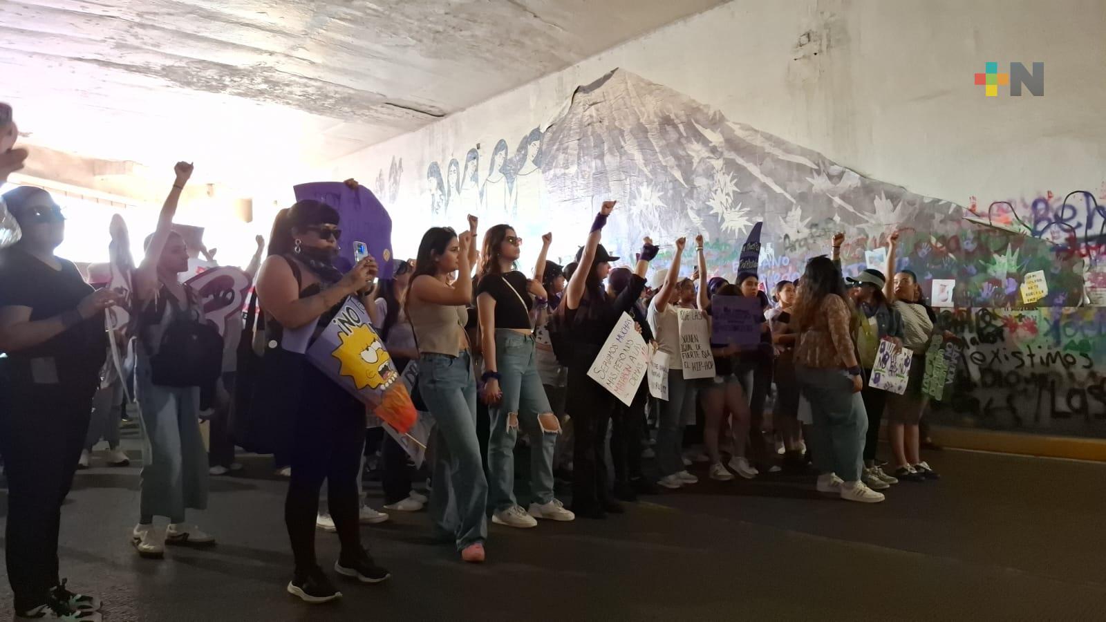 Se realizaron dos marchas por 8M en Xalapa; la segunda recorrió zona centro