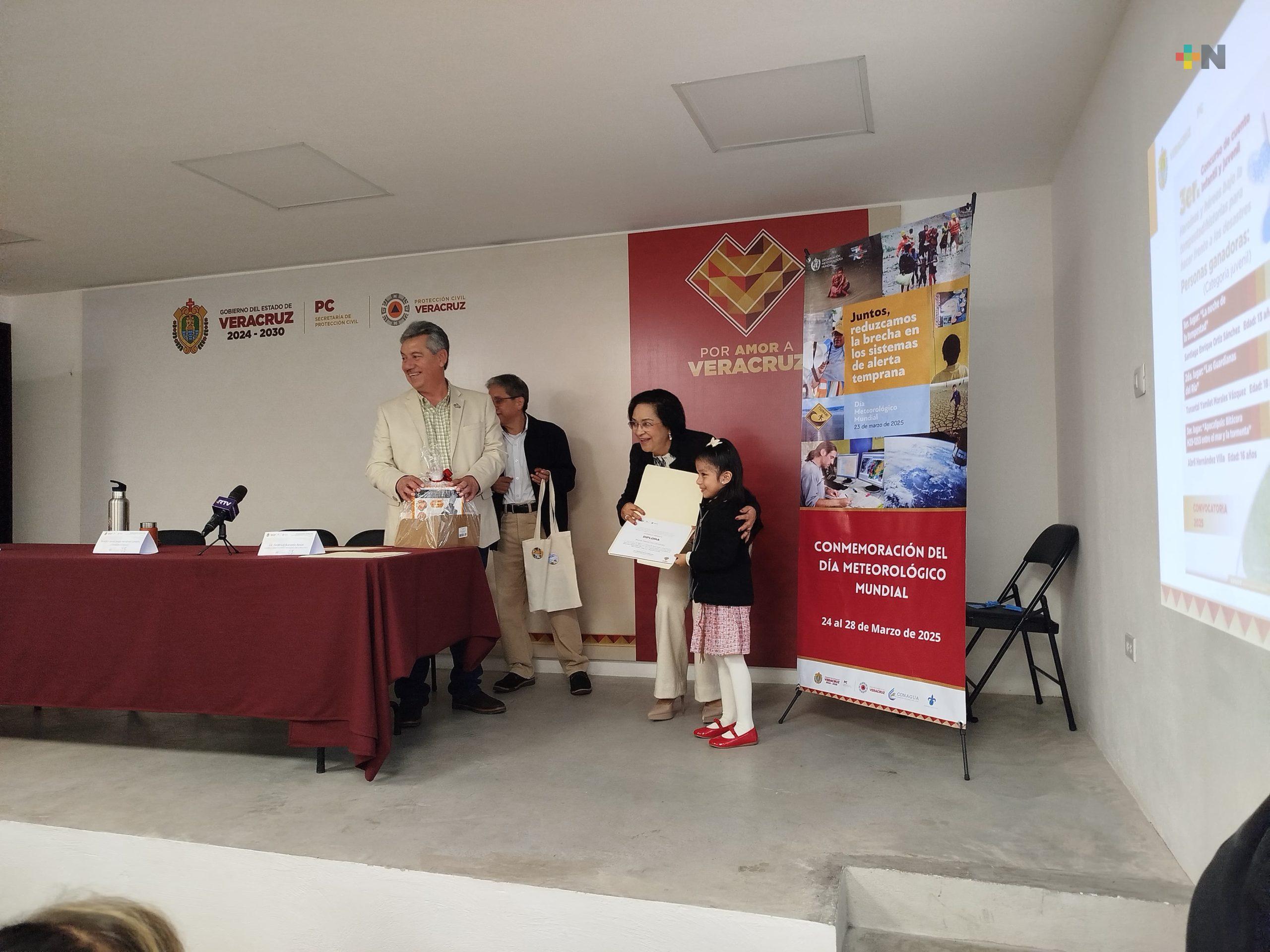 Entrega PC premios de certámenes de cuento y fotografía con tema medioambiental