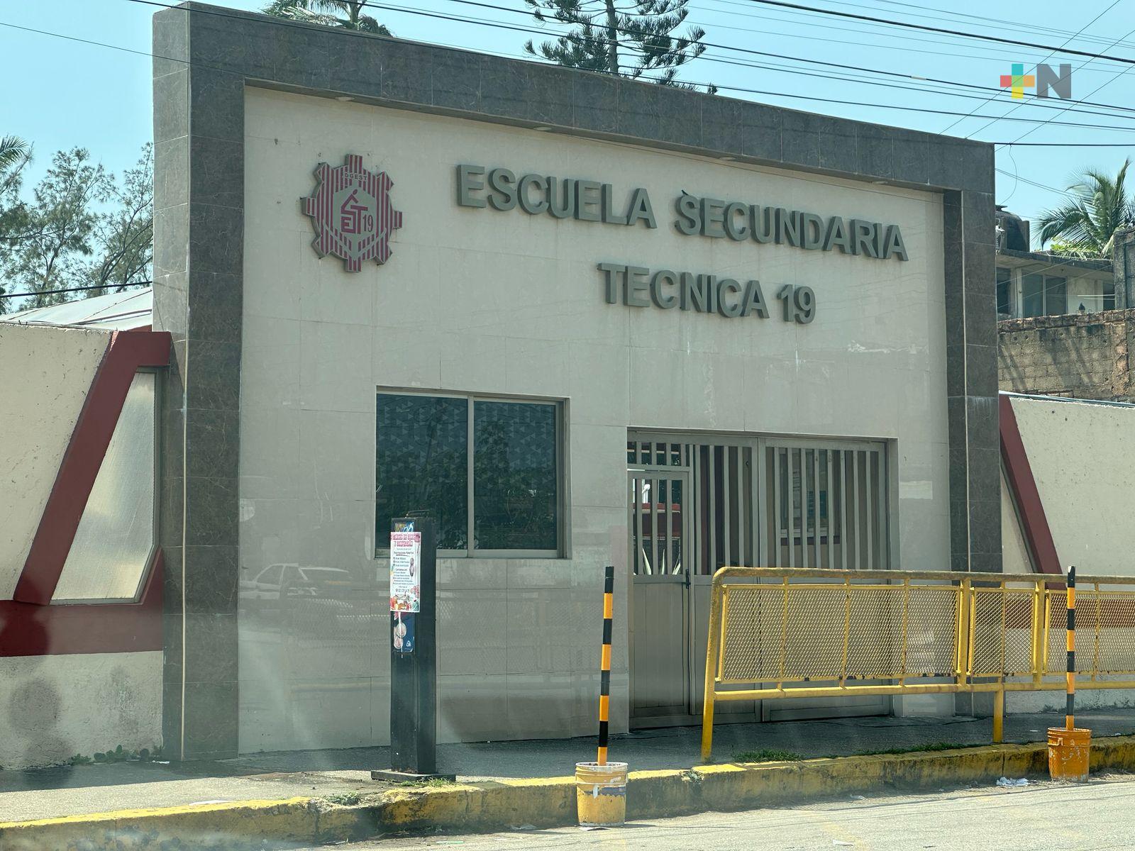 Con pláticas logran que estudiantes dejen de utilizar vapeadores en técnica de Coatza