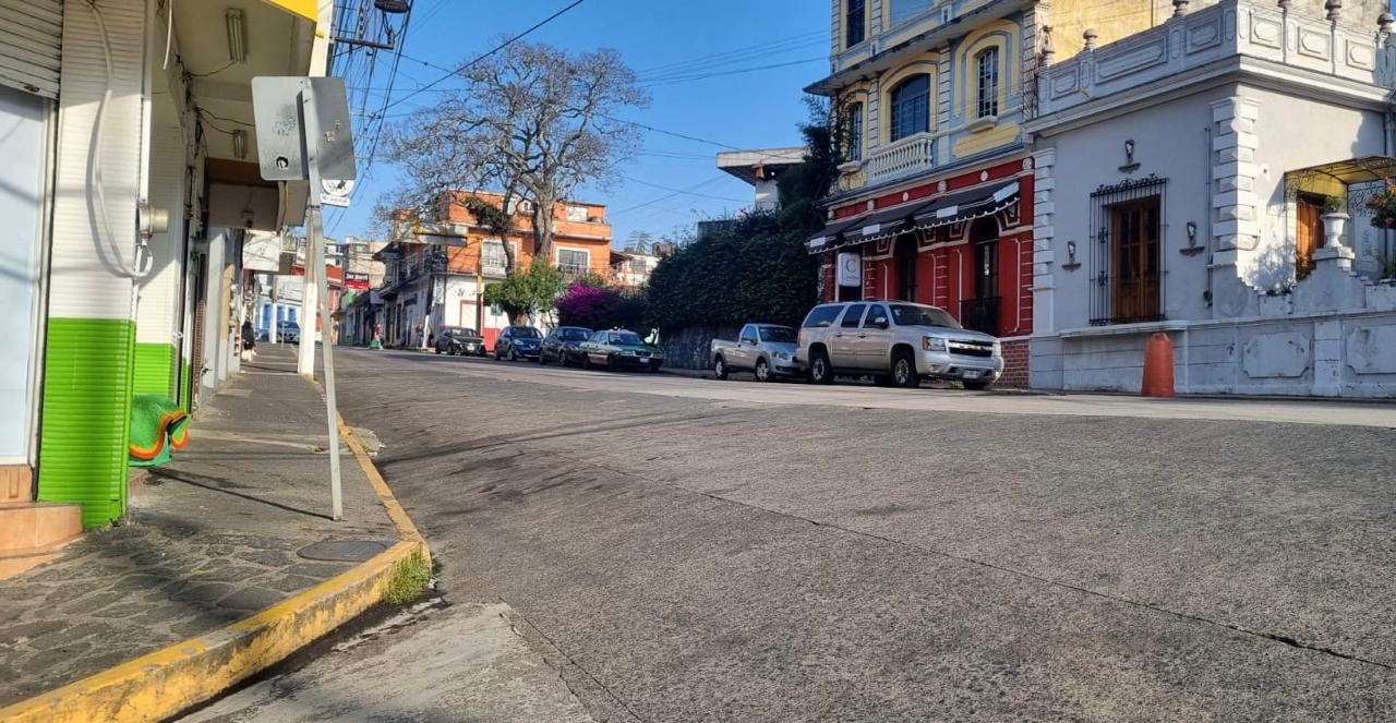Cielo despejado a medio nublado por la mañana, la probabilidad de lluvias aumentara por la tarde