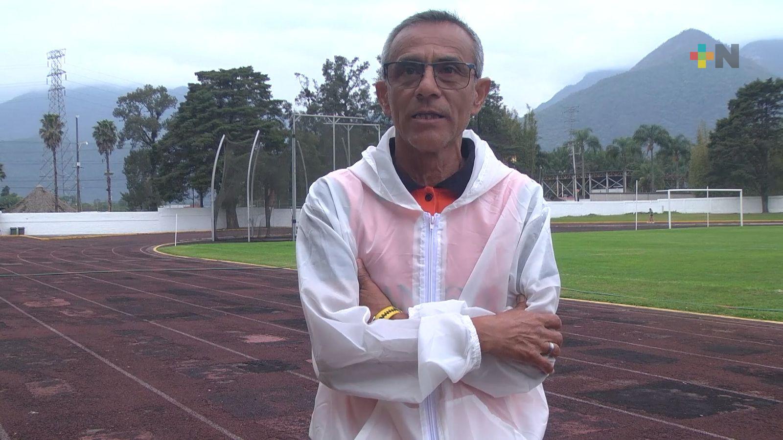 Equipo de Orizaba se alista para estatal de atletismo de Juegos Conade