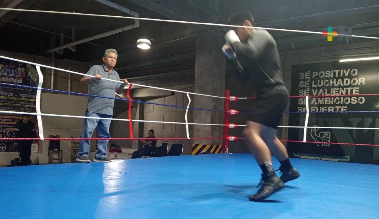 Primera función de box en velódromo de Xalapa