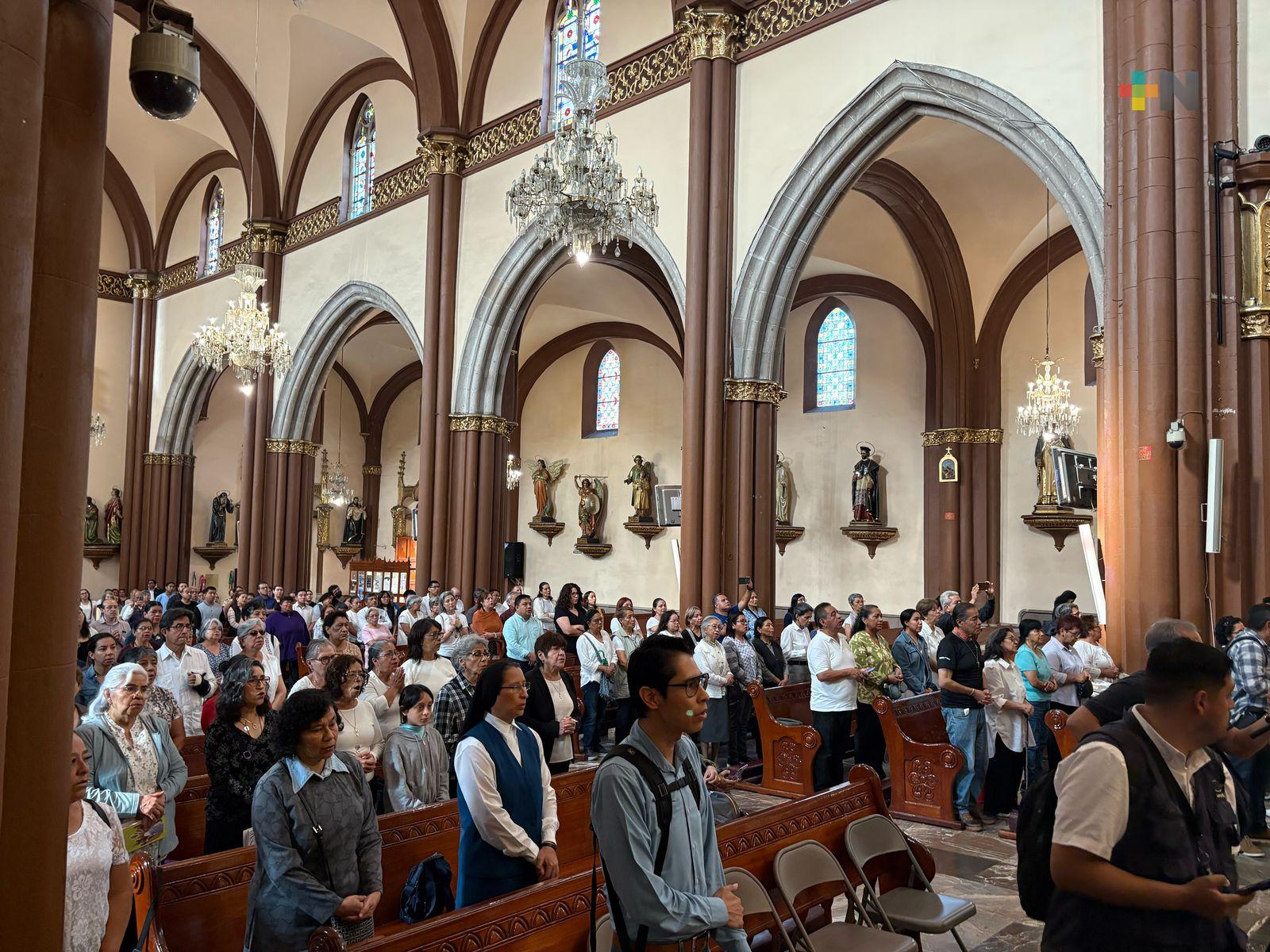 Catedral de Xalapa ofreció eucaristía por fallecimiento del Papa Francisco