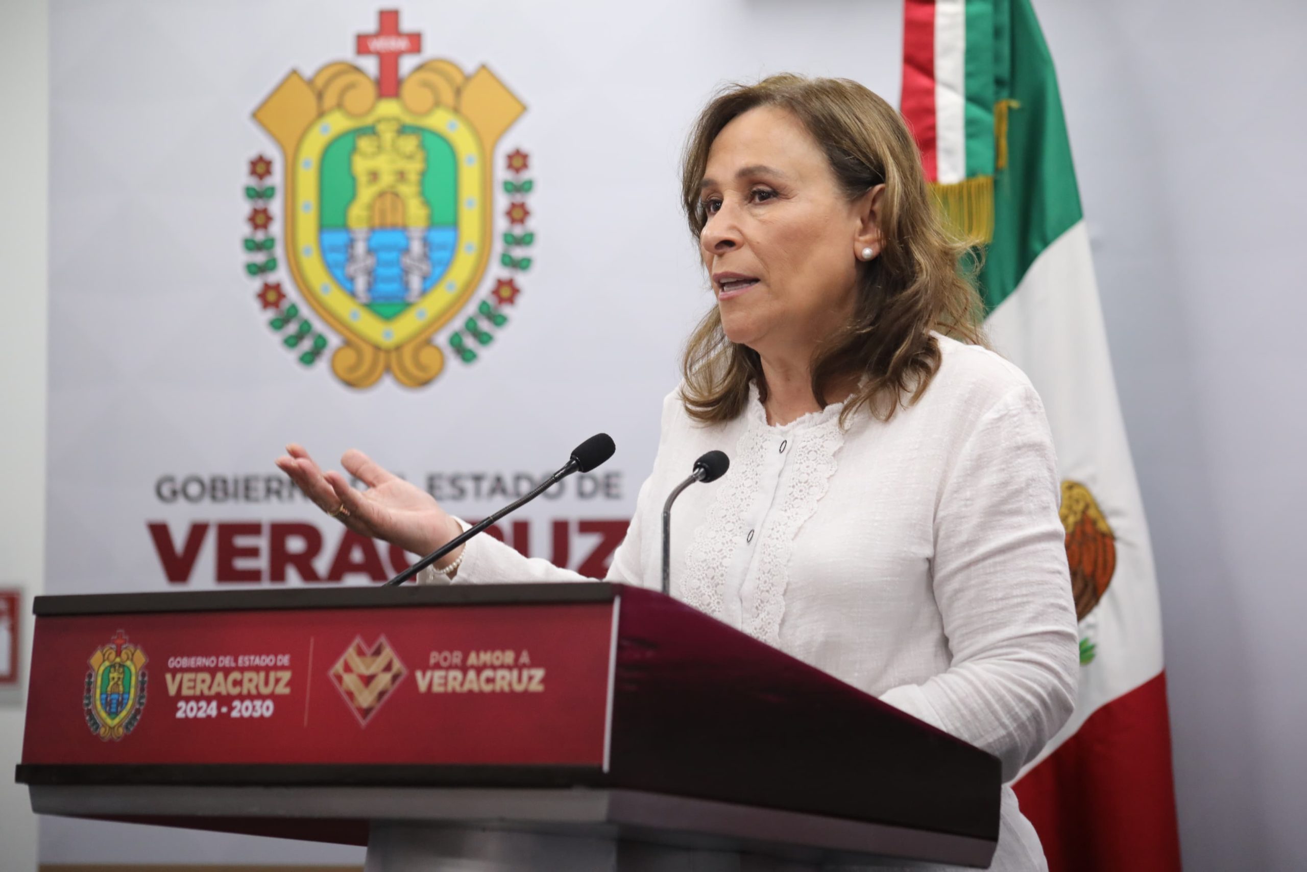 Inicia compra de medicamentos oncológicos para el Cecan: Rocío Nahle