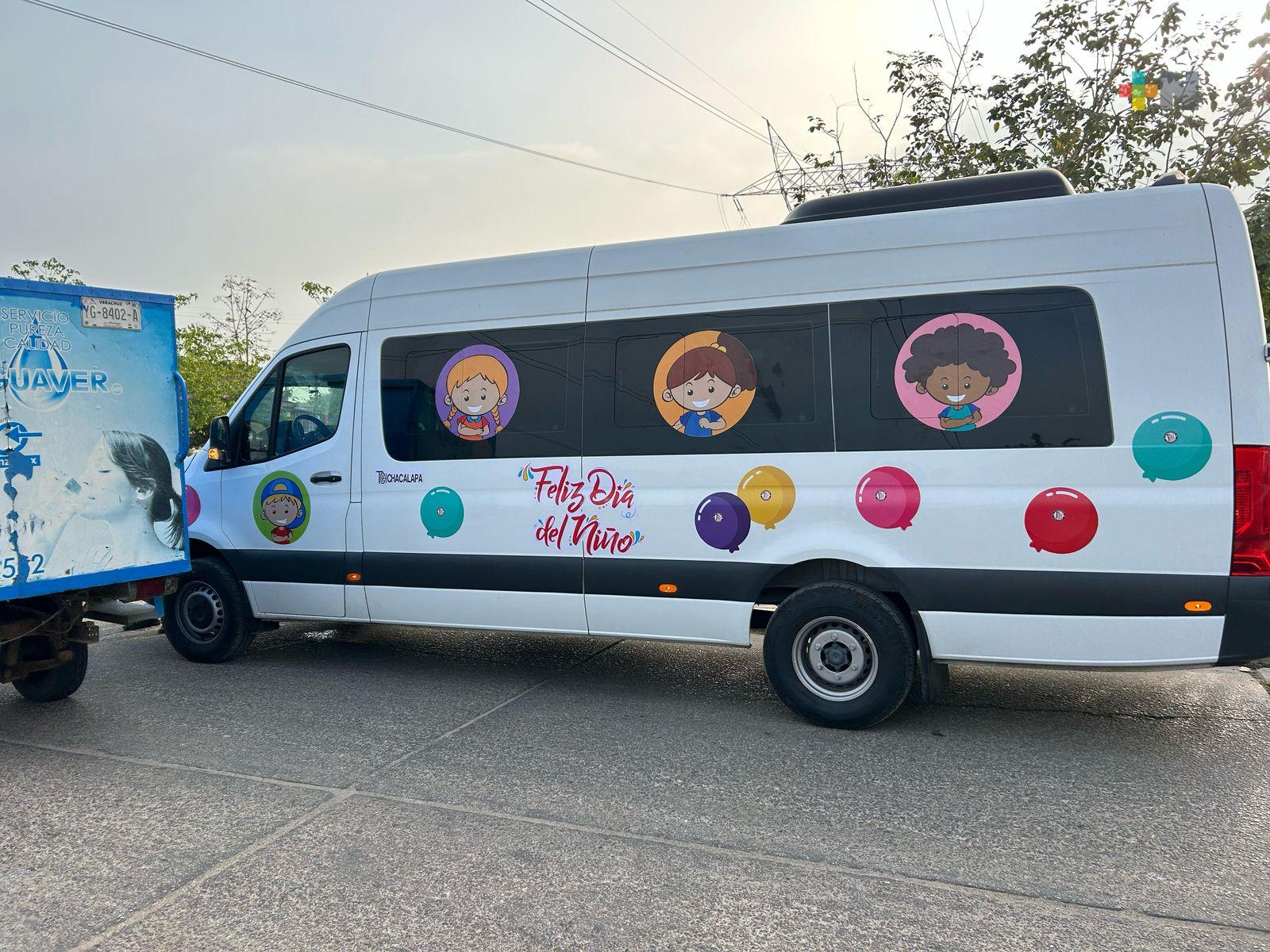 Empresa de transporte festejó a niños y niñas con obsequios en «Ruta de la alegría»