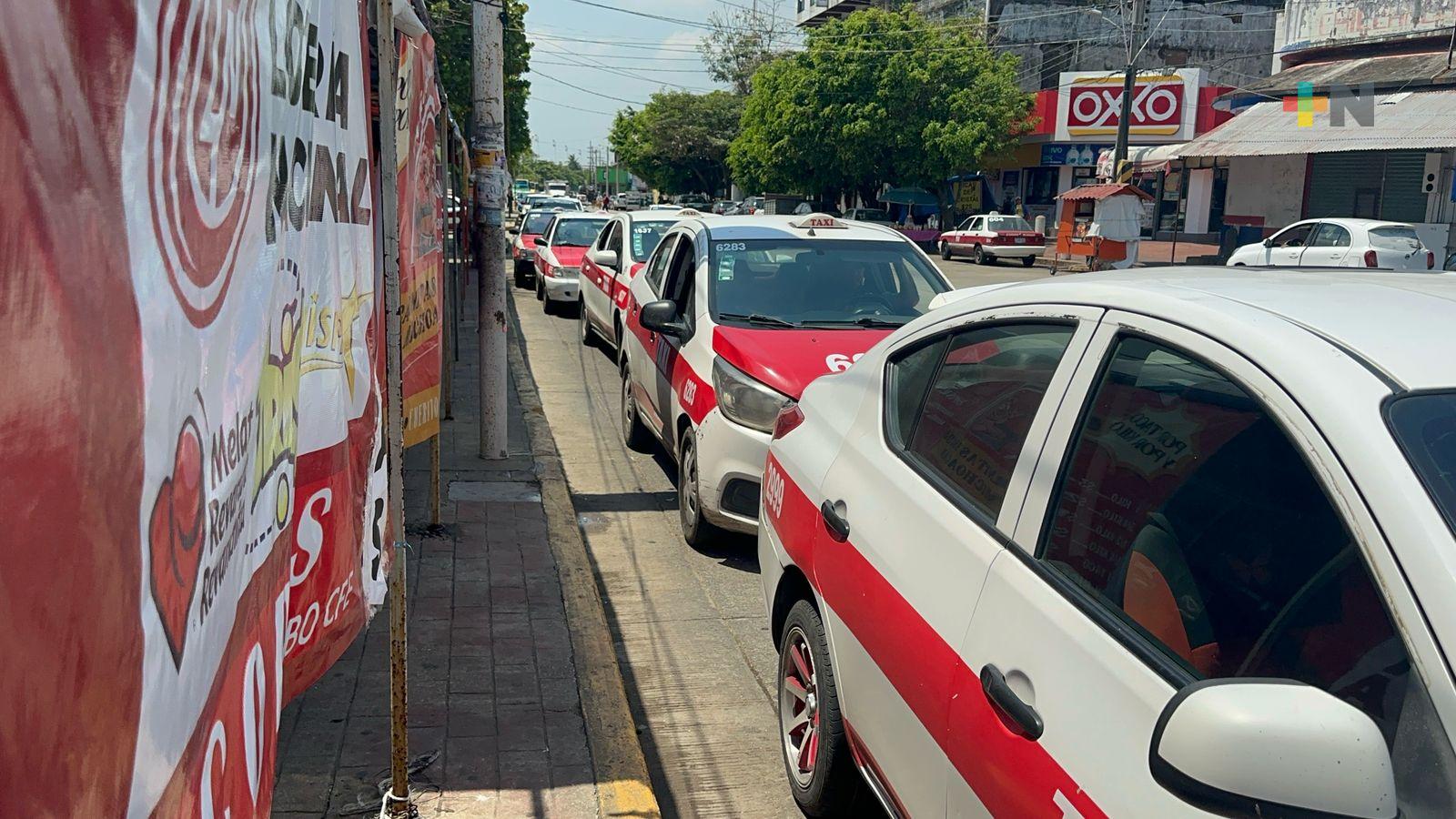 ¿Se debe modificar la tarifa de taxis en Coatzacoalcos?