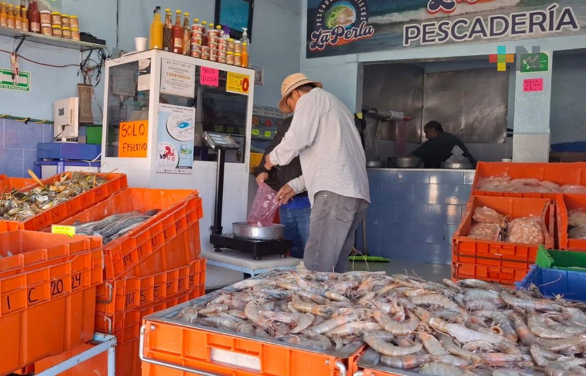 Prevén aumento en precios de pescados y mariscos durante Semana Santa