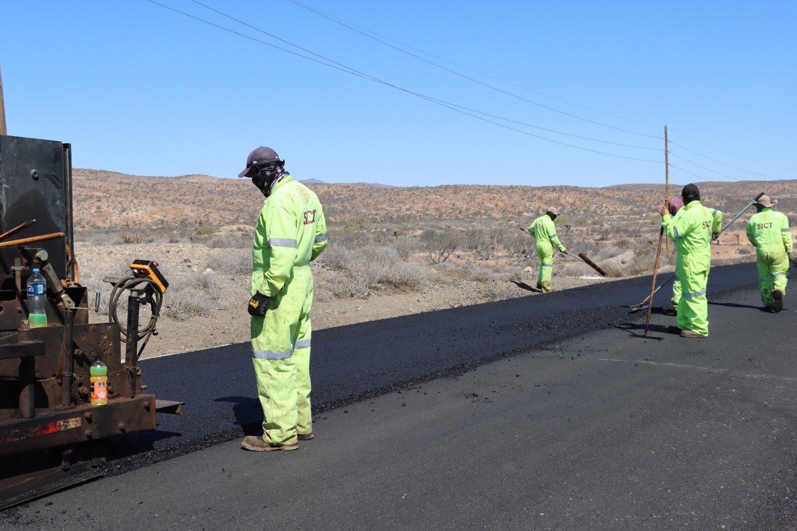 Programa Bachetón registra 99% de avance en la rehabilitación de carreteras en todo el país
