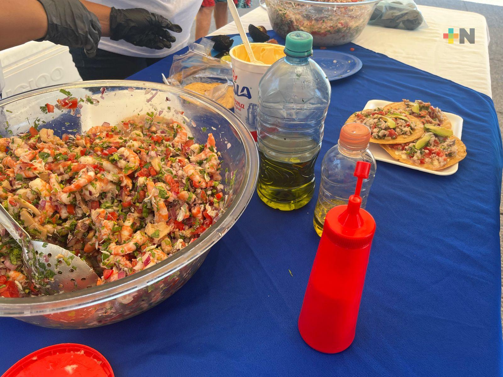 Ofrecieron variedad de platillos marinos en Festival de los Pescadores
