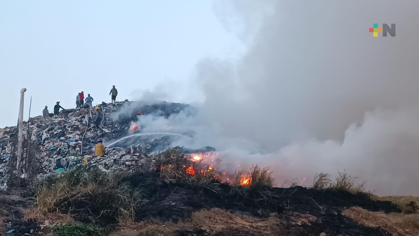 Se registra incendio en basurero municipal de Villa Allende