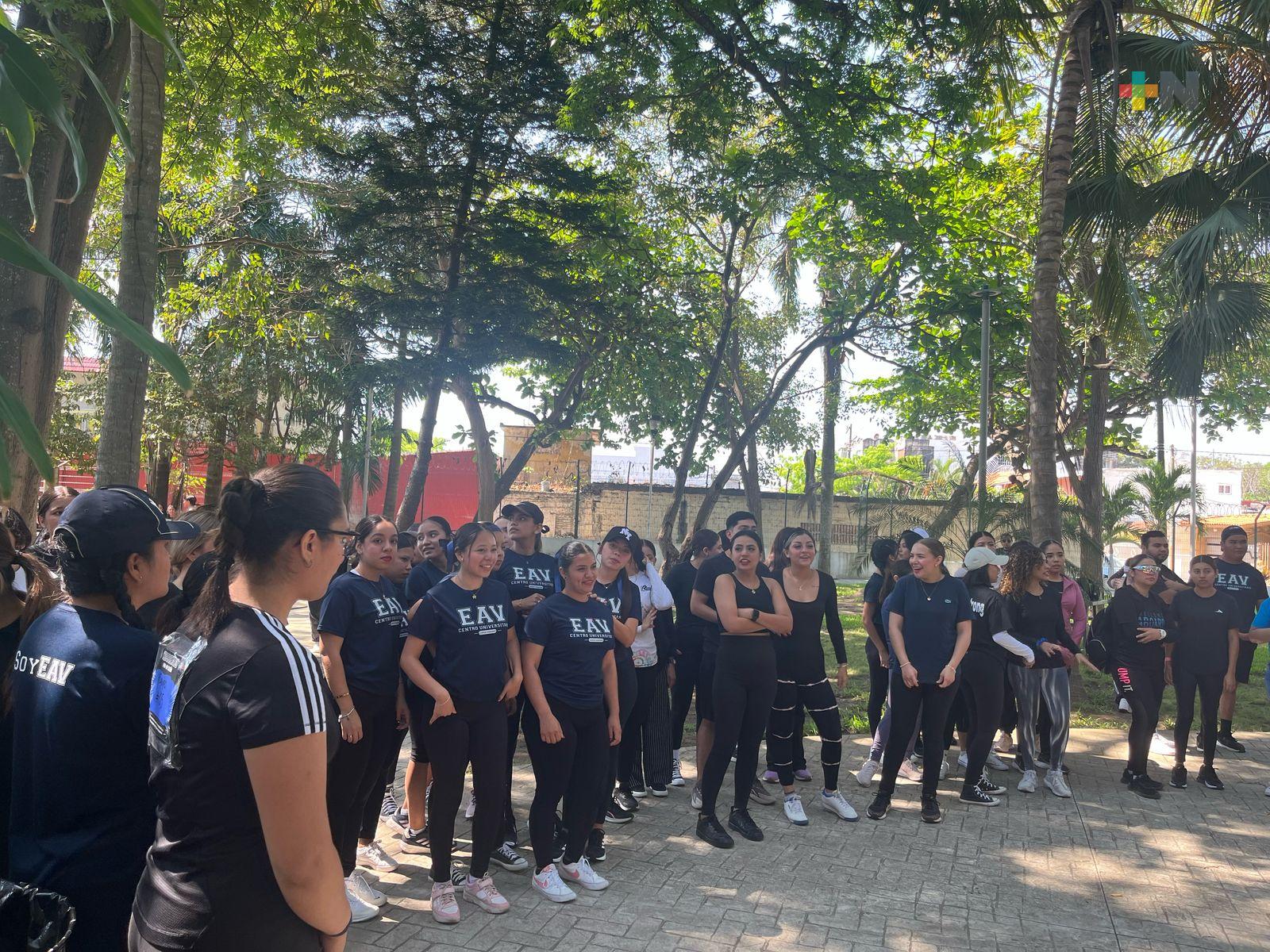 Estudiantes de Mercadotecnia organizan evento solidario para ayudar a niños con cáncer