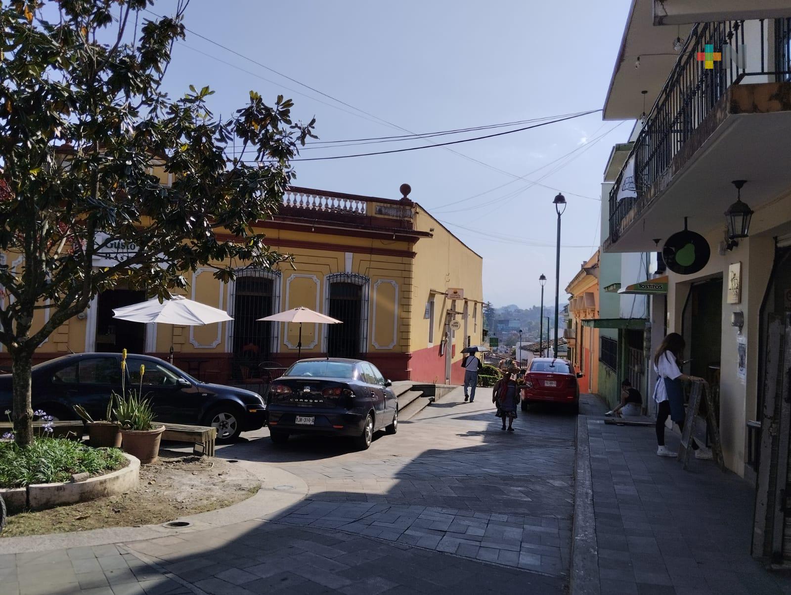 Ambiente caluroso con probabilidad baja de lluvias en la entidad veracruzana