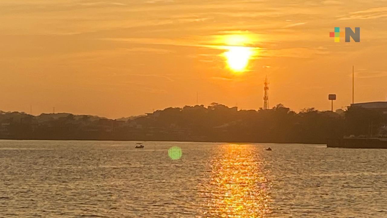 A extremar precauciones en Tuxpan por la intensa ola de calor