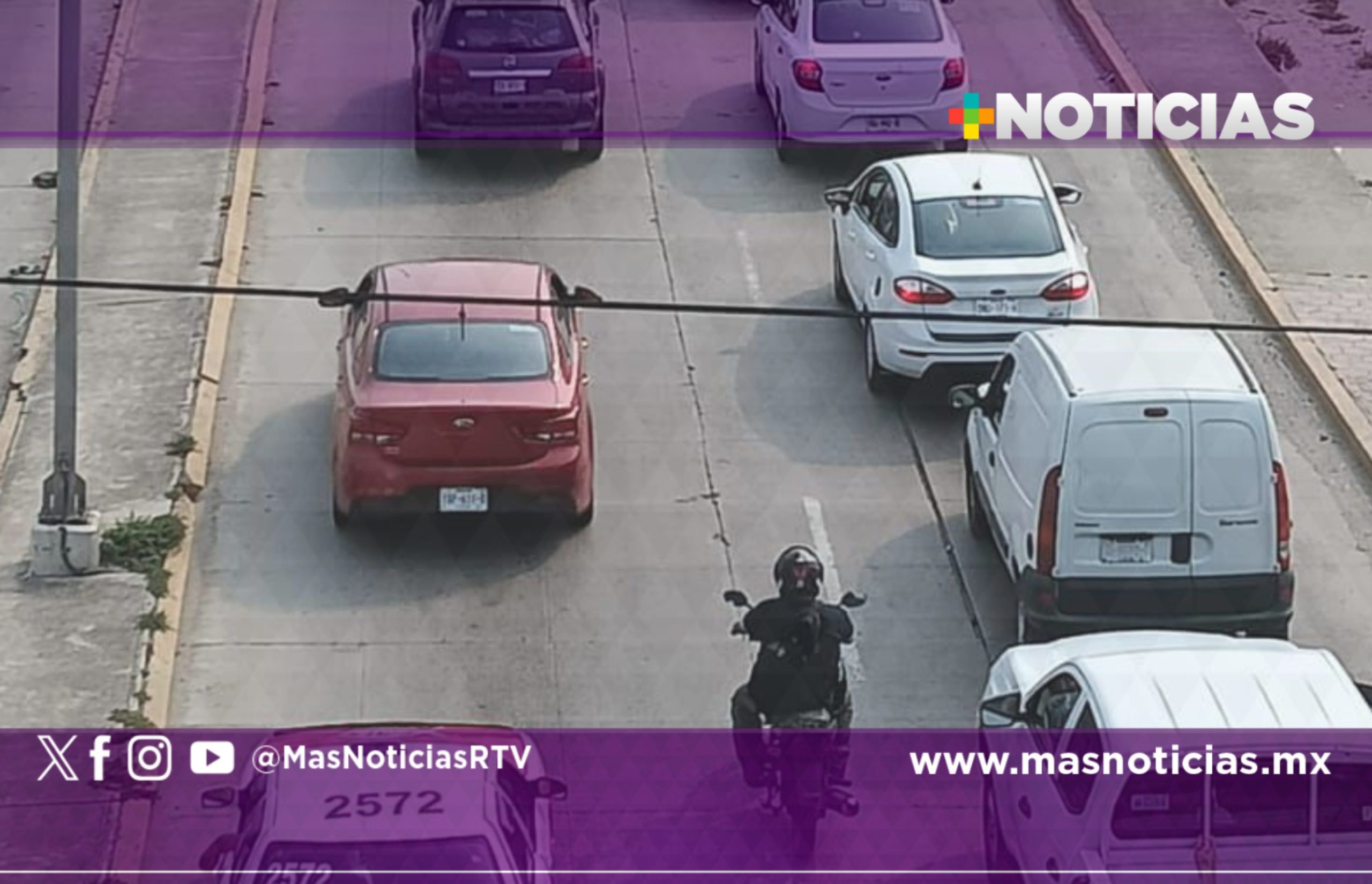Prevalece caos vehicular en carretera Transístmica