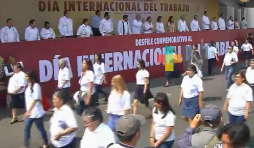 Marchan miles de trabajadores este día en la ciudad de Xalapa