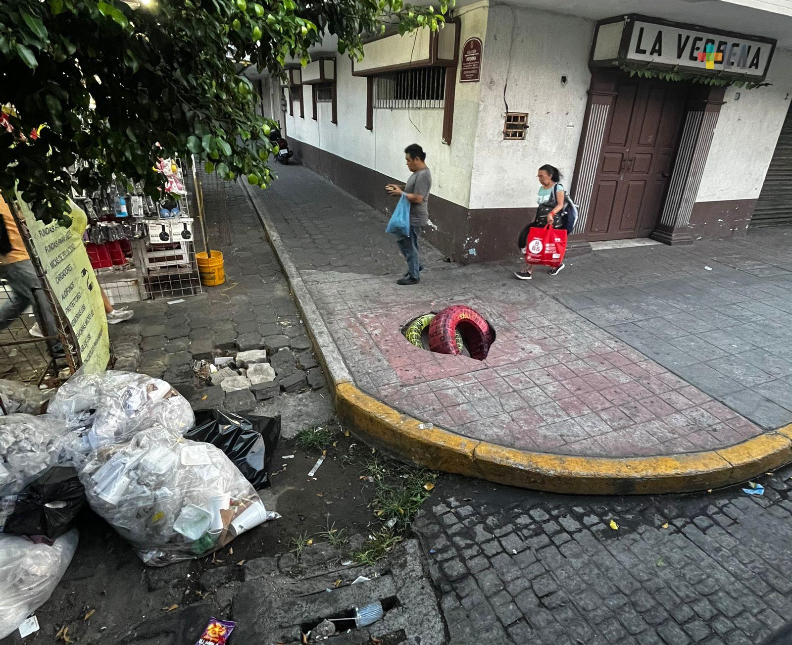 ¡Peligran peatones en el centro histórico de Veracruz!