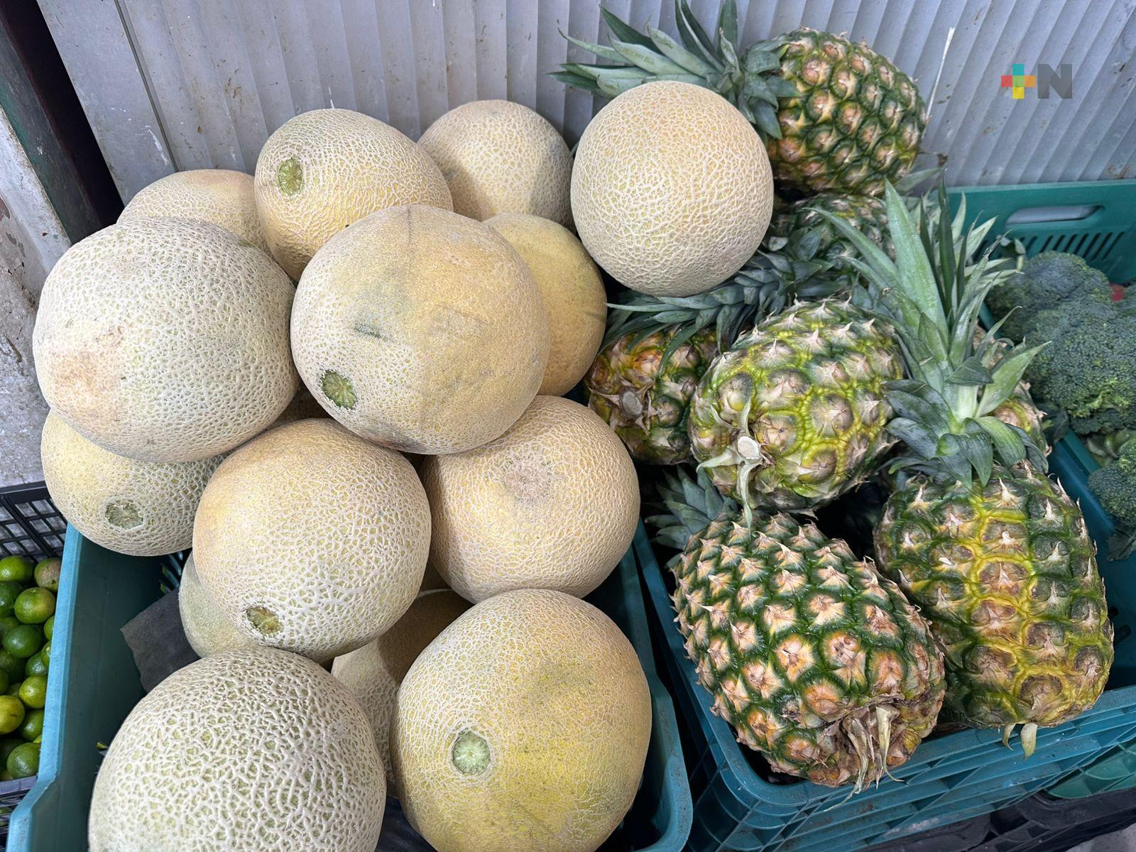 Piña, limón y naranja, frutas más buscadas para elaborar aguas frescas