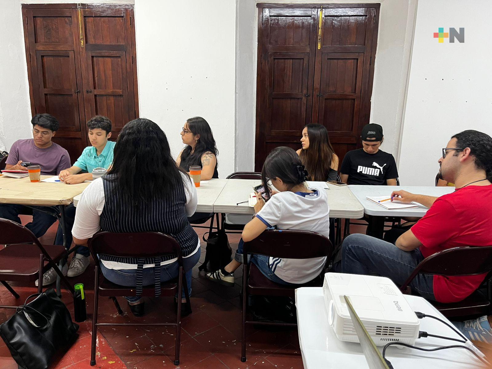 Fomentan el arte y la lectura en Casa Principal con talleres culturales