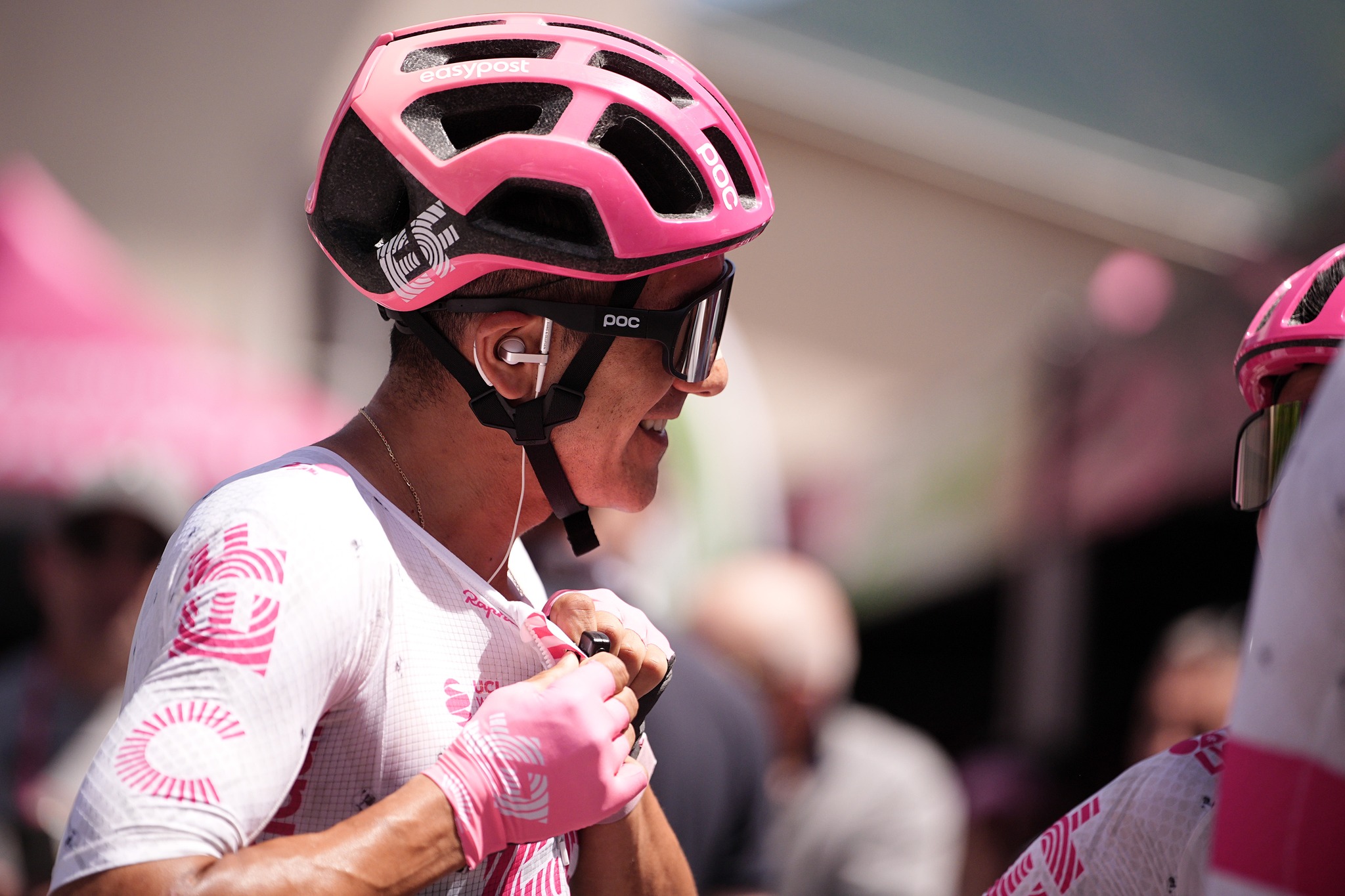 Isaac del Toro sigue como líder del Giro de Italia