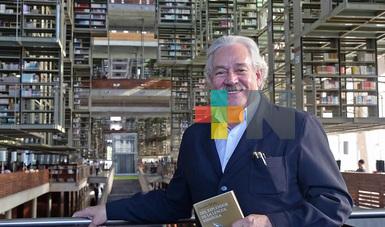 Gonzalo Celorio recibe la Medalla Vasconcelos