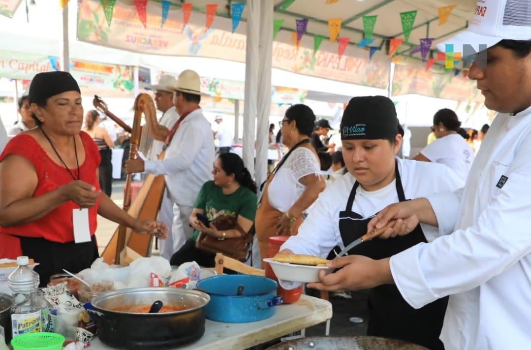 Cien sabores de Veracruz se exhiben en el Encuentro Cultural Yolpaki
