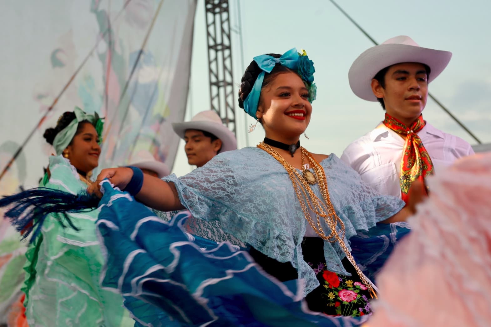 Yolpaki muestra la identidad a través del arte, música y cocina tradicional