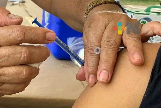 Comienza jornada de vacunación en Minatitlán