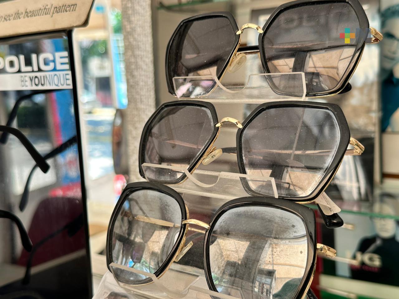 Optometristas exhortan a ciudadanía a cuidar sus ojos del sol