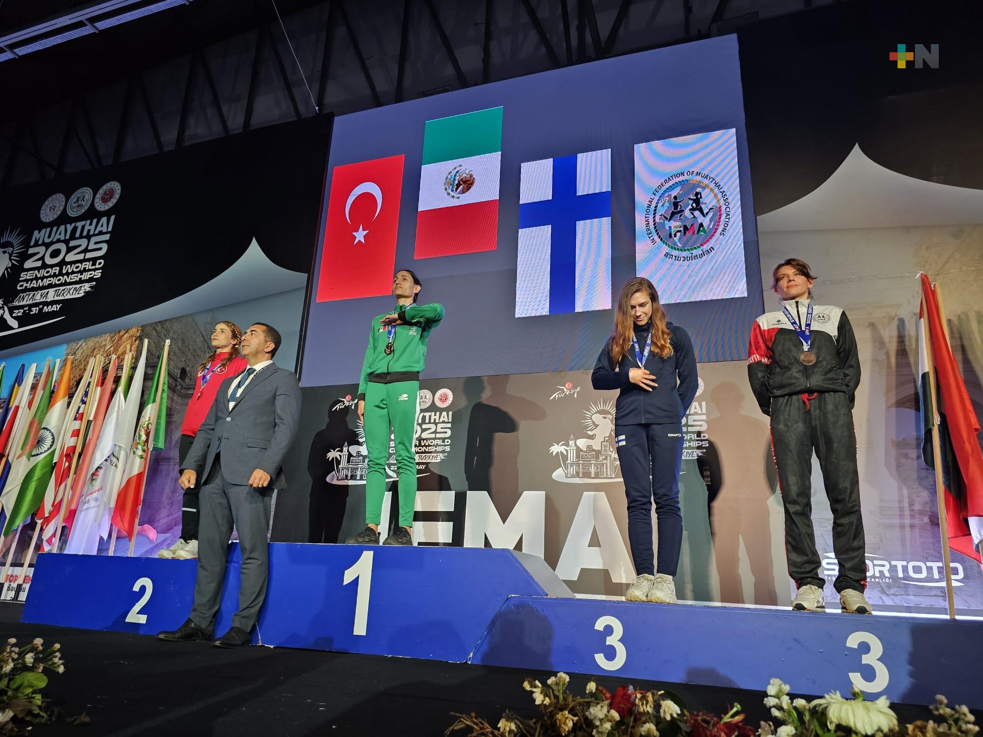 Se proclama Laura Burgos bicampeona del mundo en muaythai